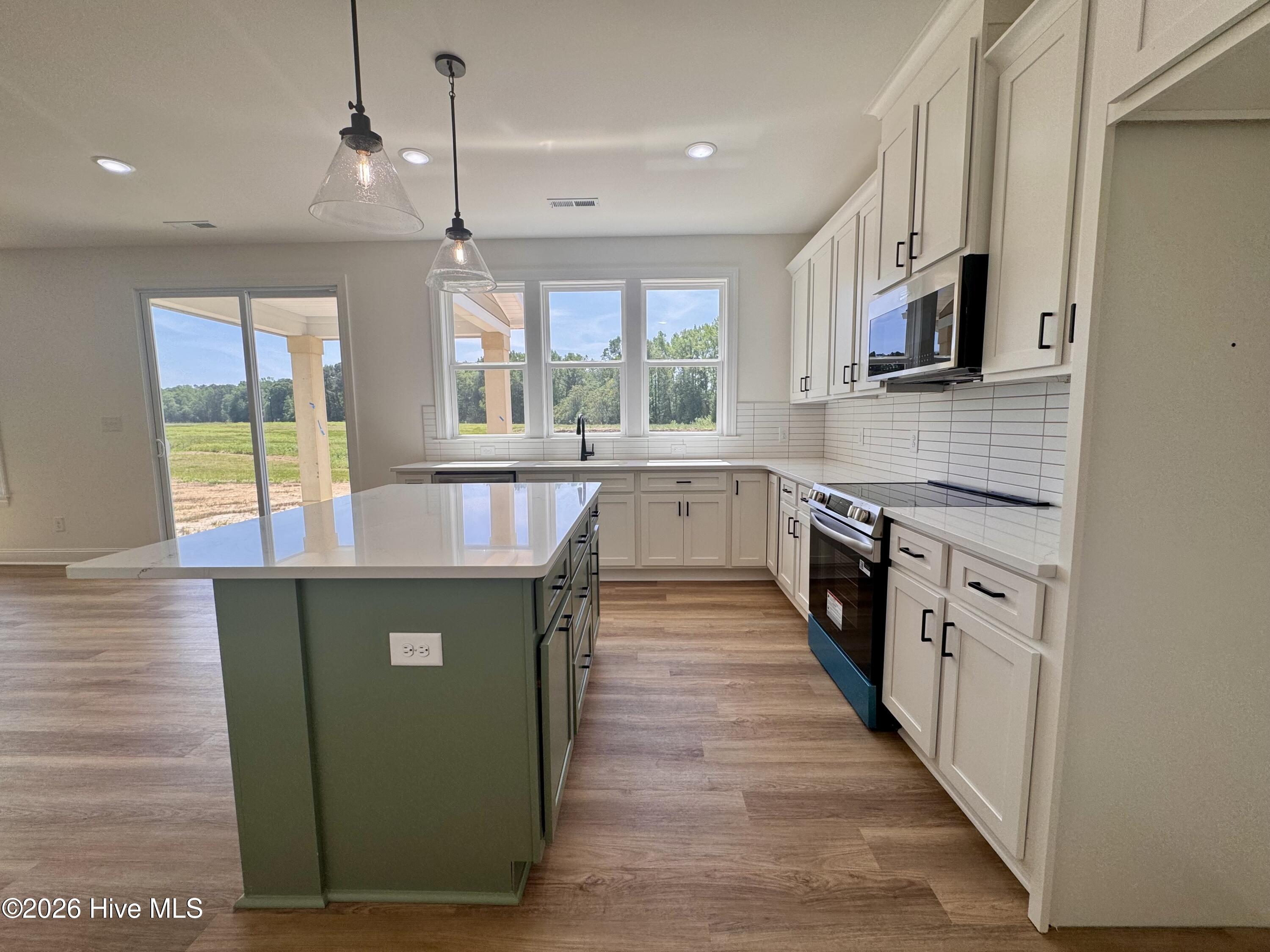 4142 Dixon Road Grimesland, NC 27837 - Photo 14 of 41 kitchen