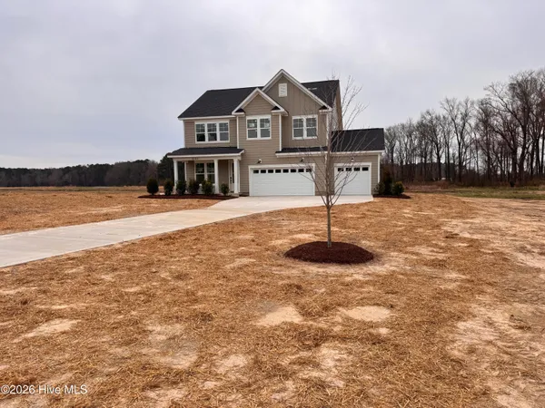 $449,900 | 4142 Dixon Road, Grimesland, NC 27837