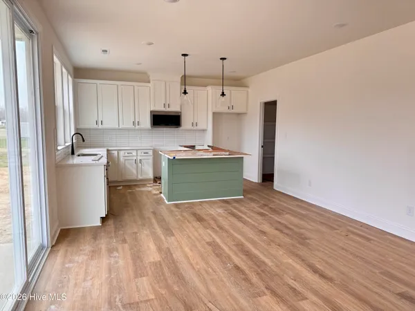 $449,900 | 4142 Dixon Road, Grimesland, NC 27837