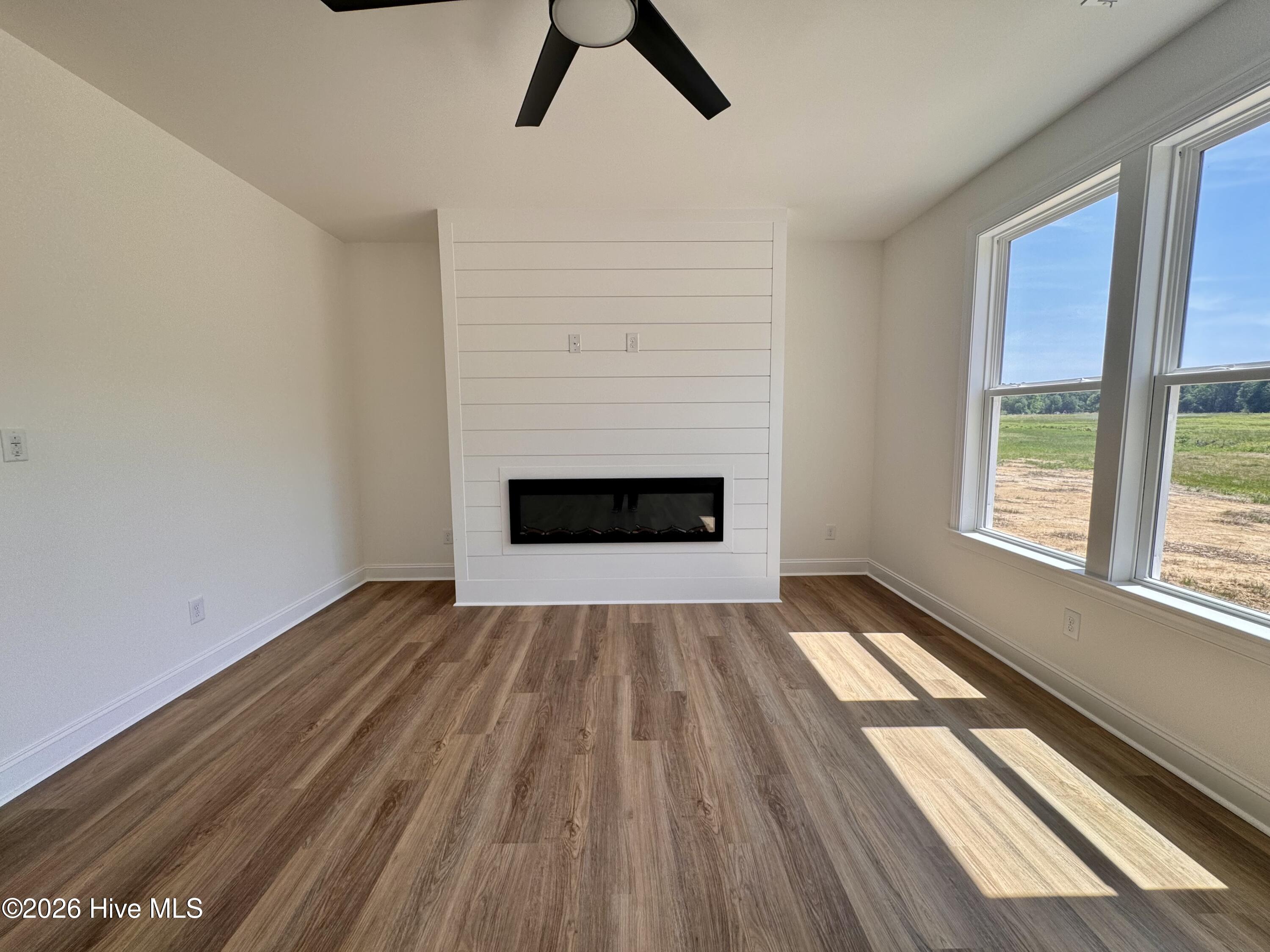 4142 Dixon Road Grimesland, NC 27837 - Photo 9 of 41 living room