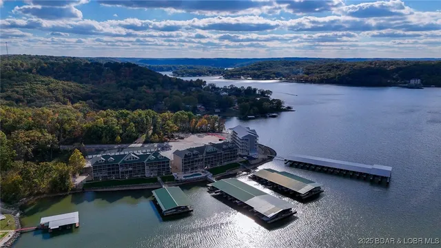 $439,000 | 290 Plaza Bch Drive, Unit 4D, Camdenton, MO 65020