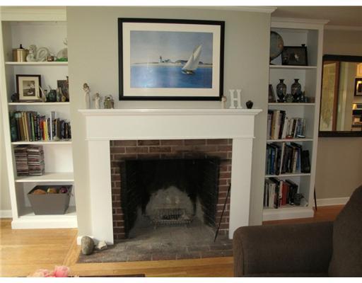 172 Bristol Road Damariscotta, ME 04543 - Photo 12 of 18 Living Room.