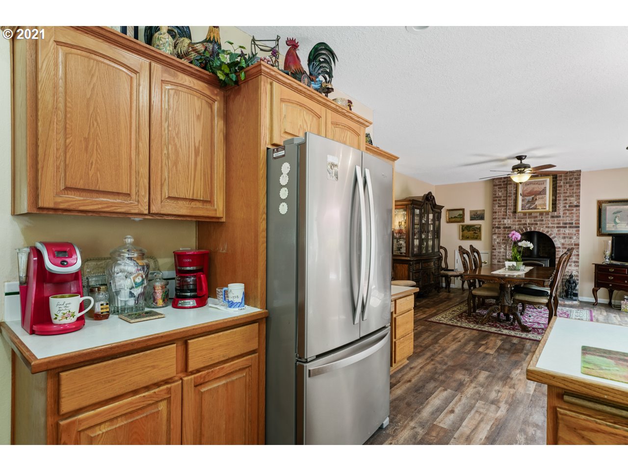 29000 Southeast Knox Road Boring, OR 97009 - Photo 17 of 30 a kitchen with refrigerator and cabinets