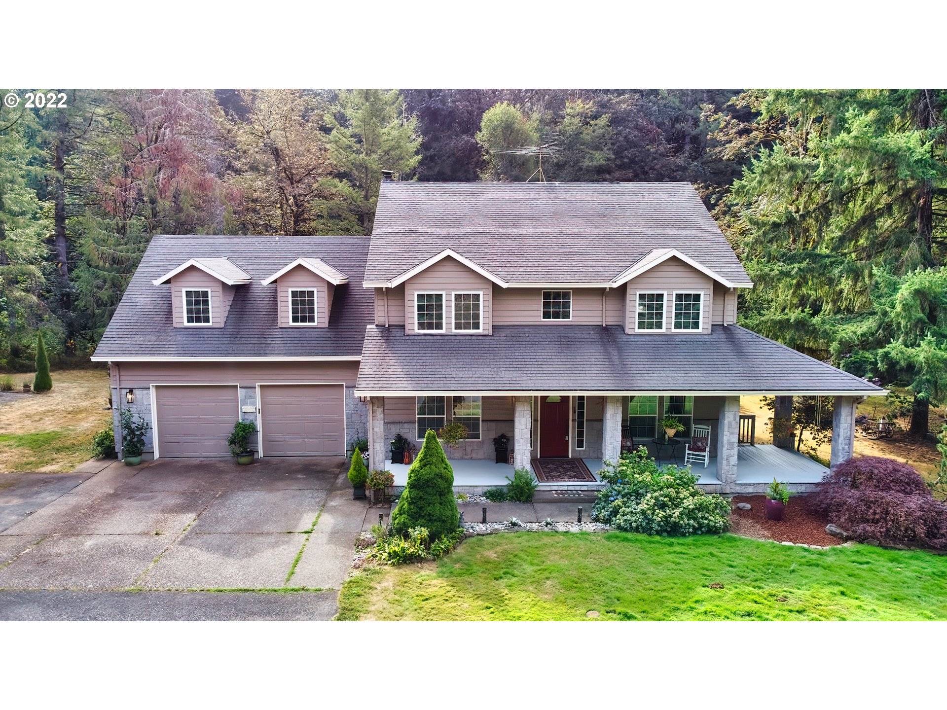 29000 Southeast Knox Road Boring, OR 97009 - Photo 3 of 30 a view of a house with a garden