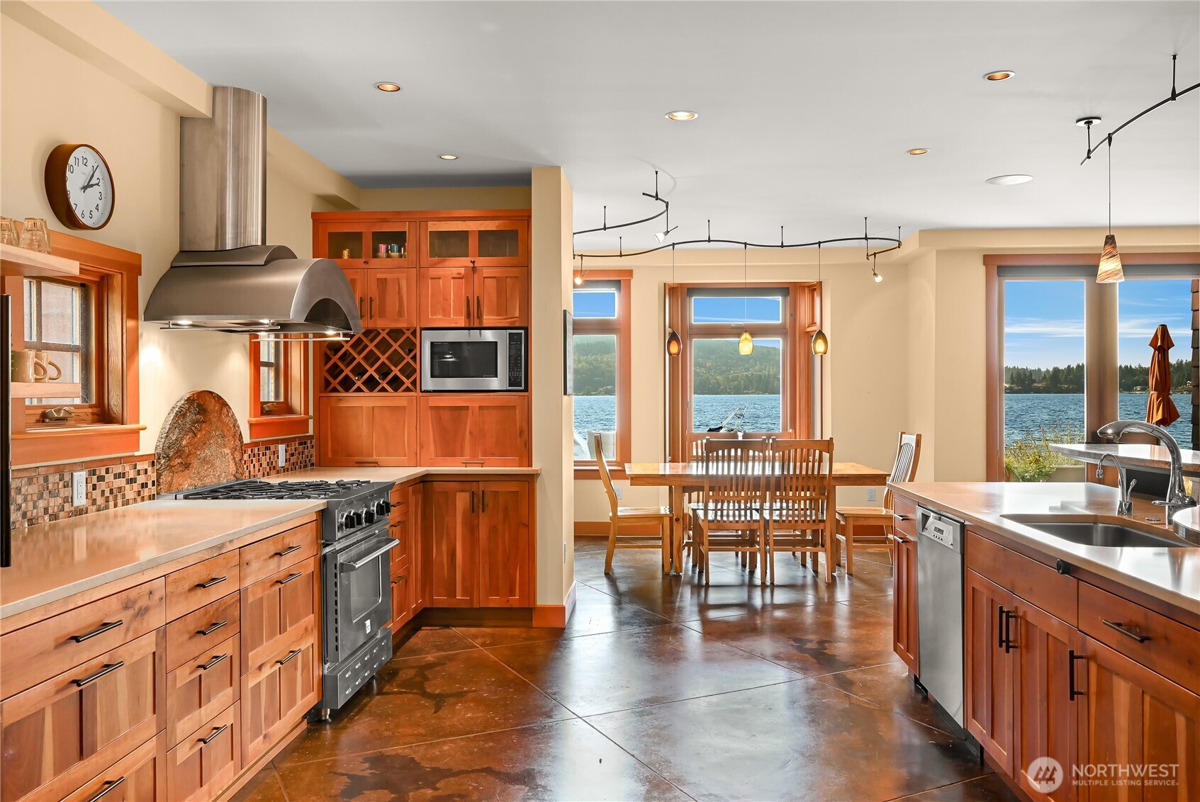 2593 North Shore Road Bellingham, WA 98226 - Photo 11 of 40