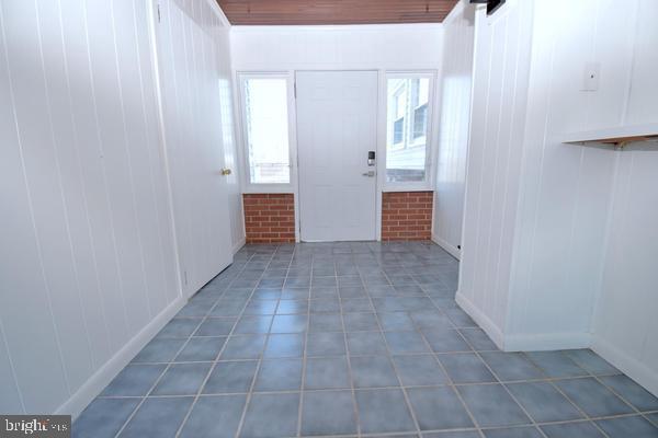 286 State Road West Grove, PA 19390 - Photo 25 of 53 a view of an empty room with wooden floor and a window