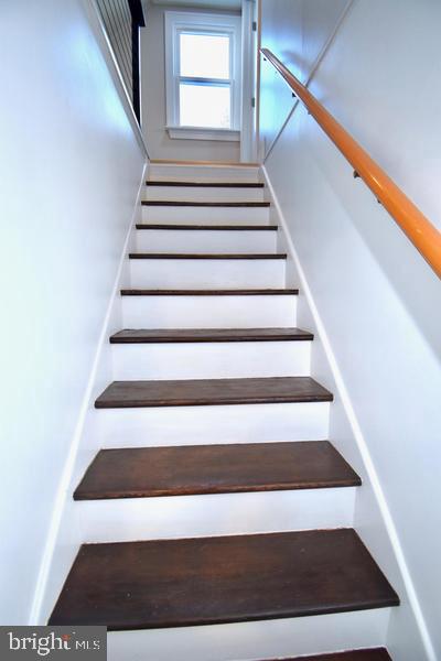 286 State Road West Grove, PA 19390 - Photo 28 of 53 a view of entryway