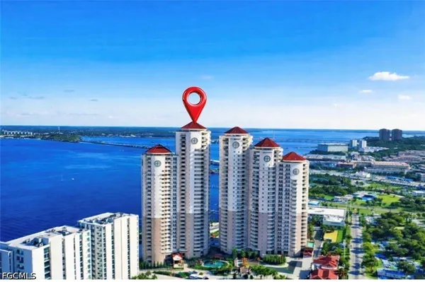 $3,200 | 2104 West First Street, Unit 1004, Fort Myers, FL 33901