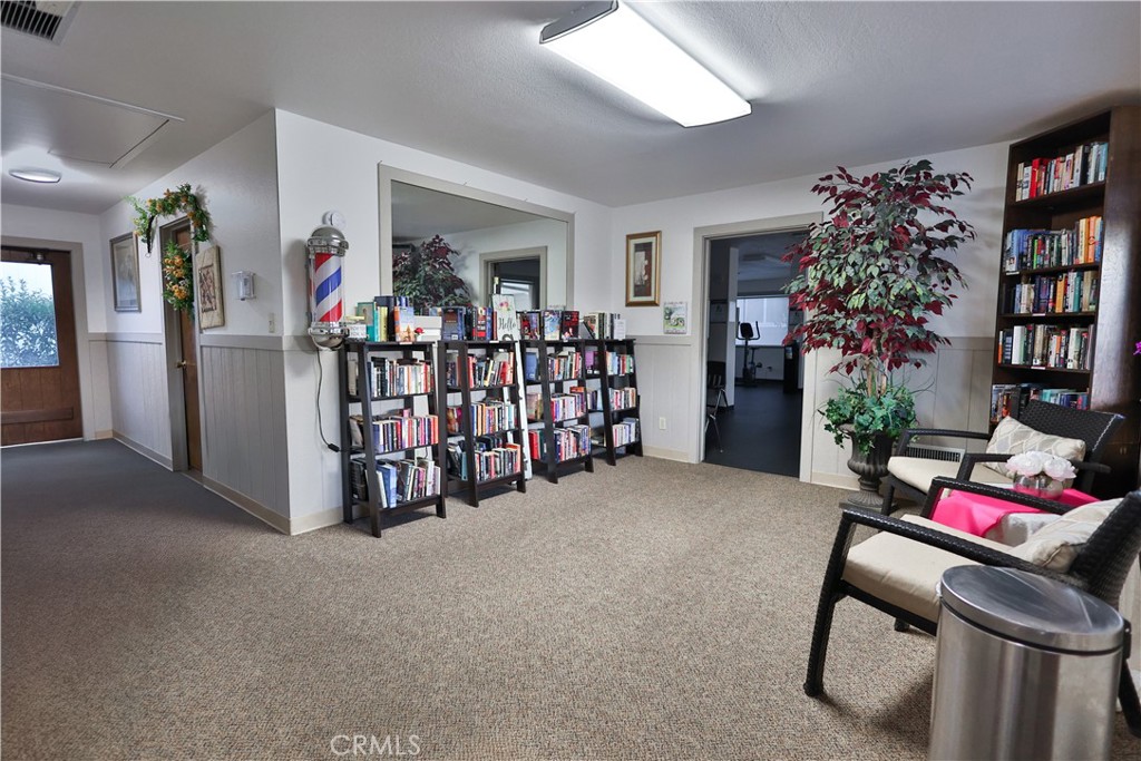1901 Dayton, Unit 110 Chico, CA 95928 - Photo 20 of 25 Salon