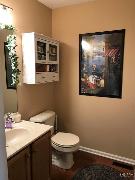 4038 Reeve Drive Bethlehem, PA 18020 - Photo 10 of 21 Gallery Image 10