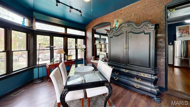 $489,000 | 3401 Pestalozzi Street, St. Louis, MO 63118