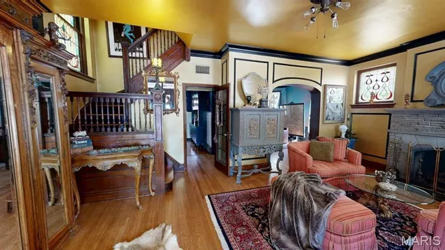 $489,000 | 3401 Pestalozzi Street, St. Louis, MO 63118