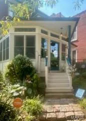 $489,000 | 3401 Pestalozzi Street, St. Louis, MO 63118