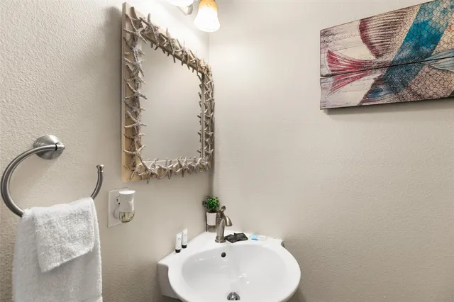 $550,000 | 862 Gregory, Port Bolivar, TX 77650