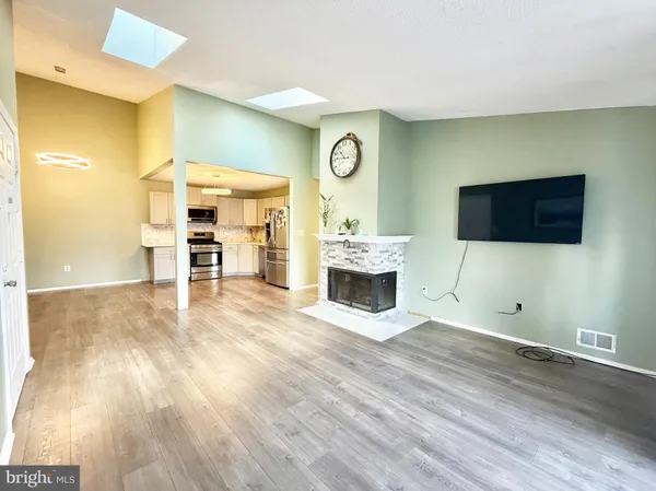 $2,300 | 21 Joyner Court, Lawrenceville, NJ 08648