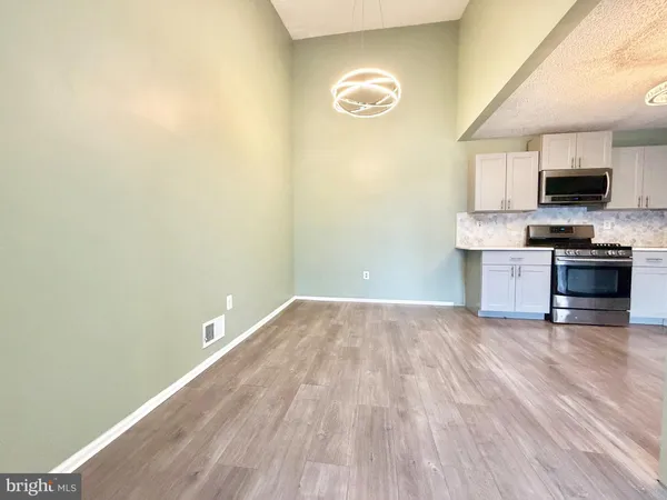 $2,300 | 21 Joyner Court, Lawrenceville, NJ 08648