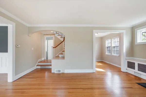 $595,000 | 311 Temple Avenue, Highland Park, IL 60035