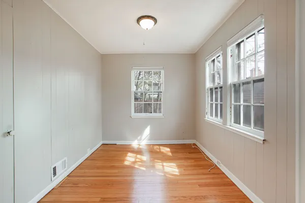 $595,000 | 311 Temple Avenue, Highland Park, IL 60035