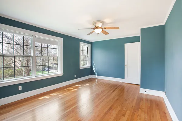 $595,000 | 311 Temple Avenue, Highland Park, IL 60035