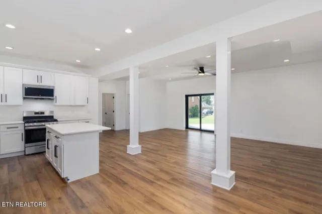 $614,900 | 12126 Lasalle Court, Glade Spring, VA 24340