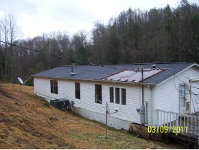 432 Browns Branch Road Hampton, TN 37658 - Photo 4 of 12 rear view