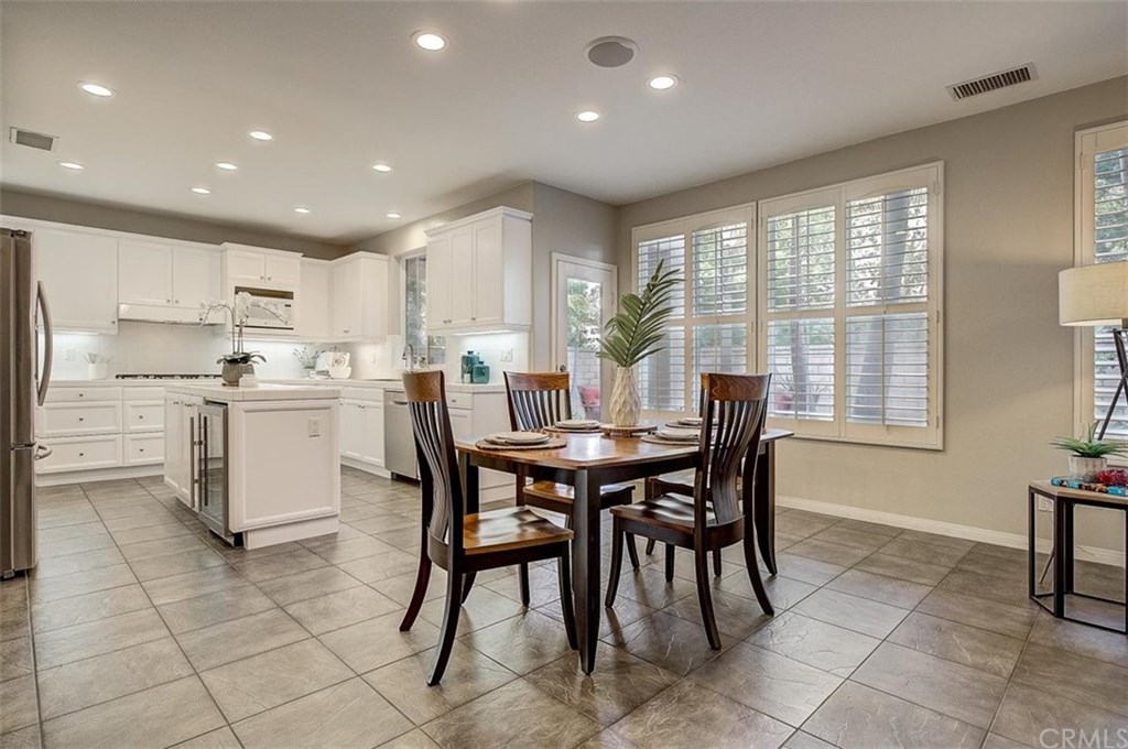 304 Winslow Avenue Long Beach, CA 90814 - Photo 13 of 53