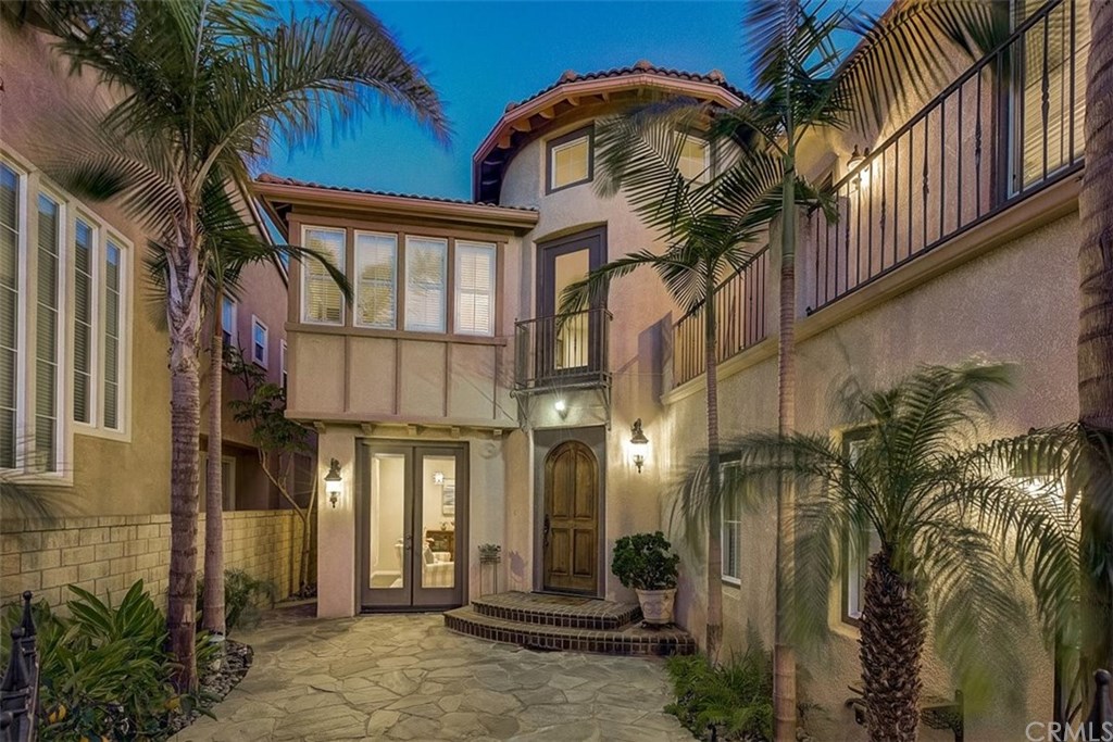 304 Winslow Avenue Long Beach, CA 90814 - Photo 7 of 53