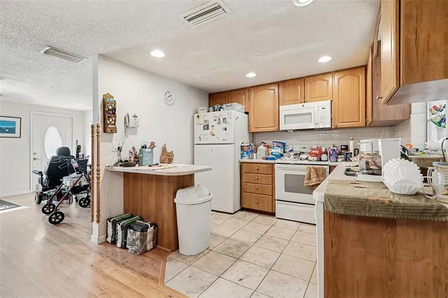 $325,000 | 4760 Seville Drive, Sarasota, FL 34235