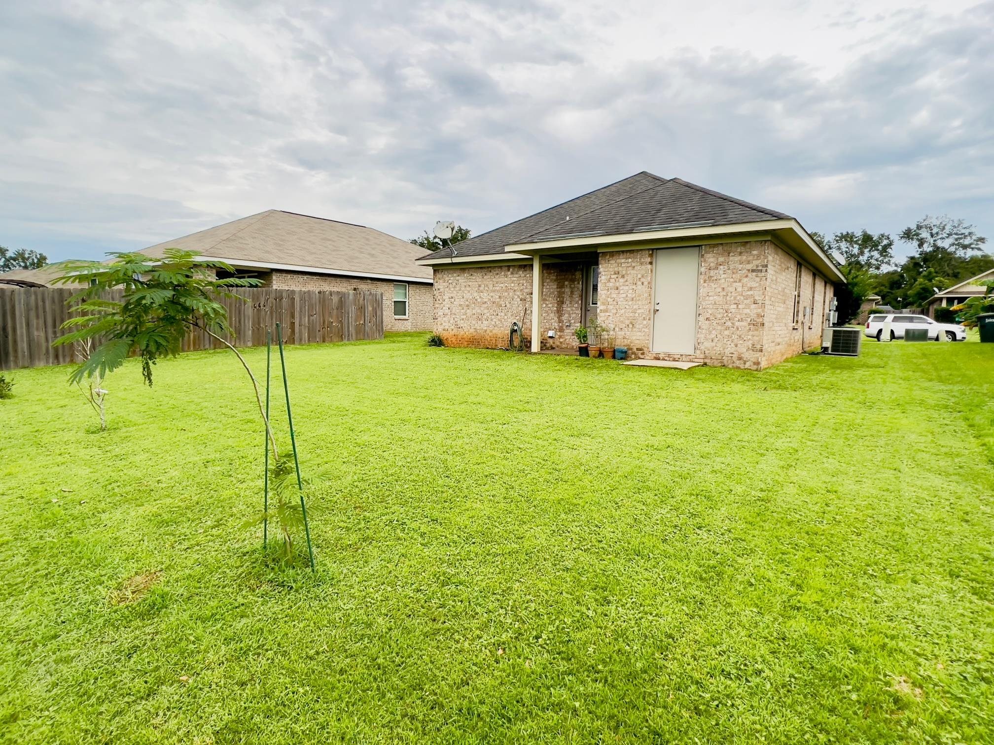 1317 Majesty Loop Foley, AL 36535 - Photo 4 of 21