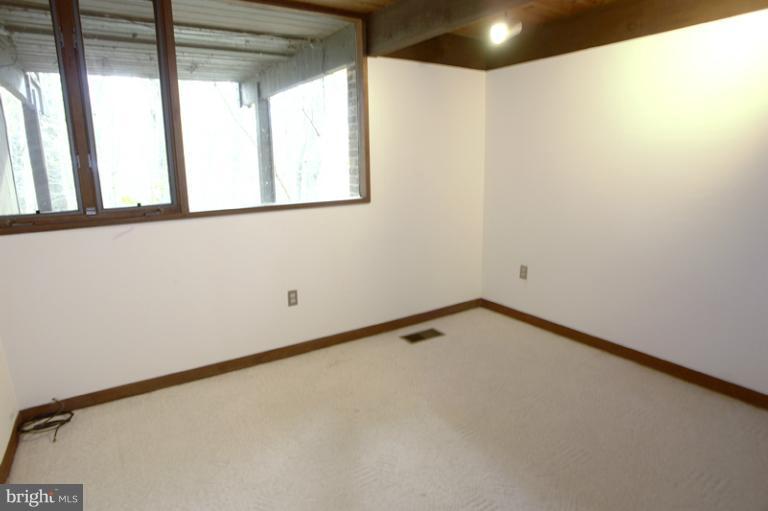 10606 Sweepstakes Road Damascus, MD 20872 - Photo 20 of 30 2nd Bedroom has double closets & track lighting.