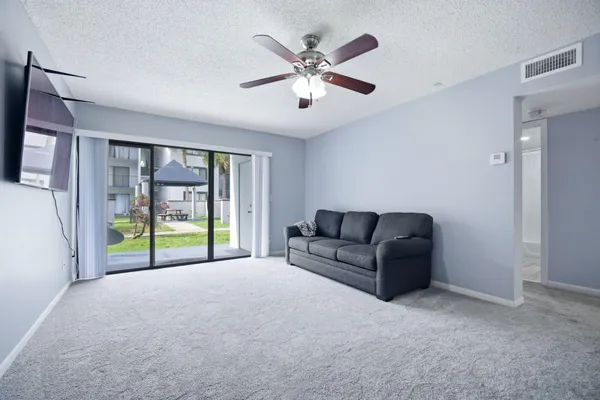 $2,375 | 9244 West Atlantic Boulevard, Unit 1214, Coral Springs, FL 33071