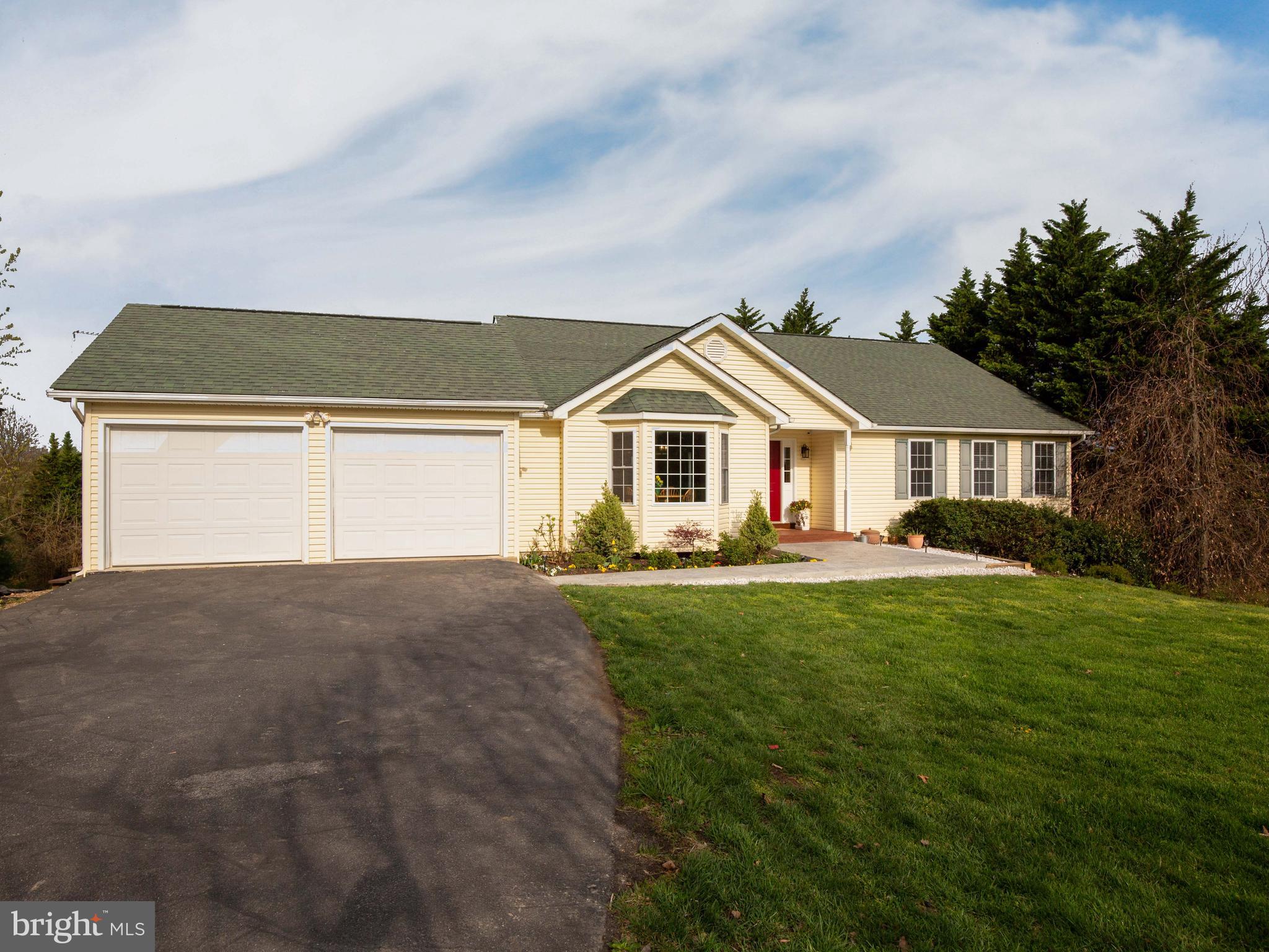 3653 Shepherds Mill Road Berryville, VA 22611 - Photo 3 of 40 Sunny home with attached two car garage