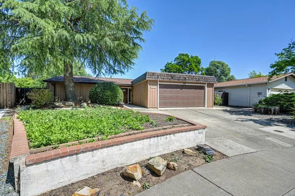 $799,000 | 1133 Auburn Drive, Davis, CA 95616