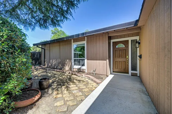 $799,000 | 1133 Auburn Drive, Davis, CA 95616