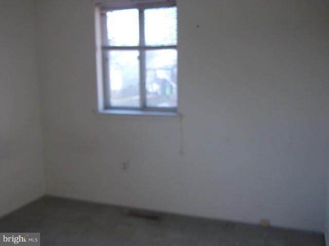344 Laburnum Road Edgewood, MD 21040 - Photo 12 of 15 an empty room with a window