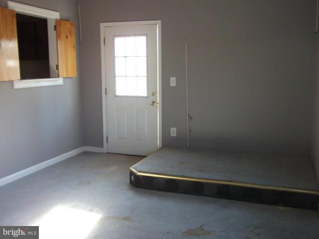 344 Laburnum Road Edgewood, MD 21040 - Photo 3 of 15 an empty room with a window