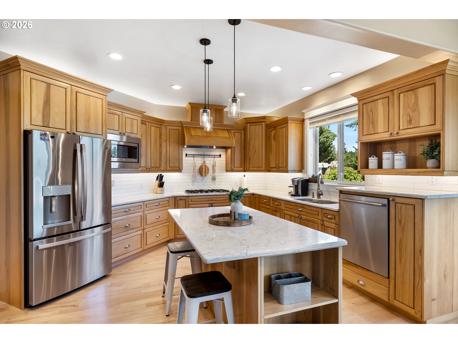 20762 South South End Road Oregon City, OR 97045 - Photo 14 of 48