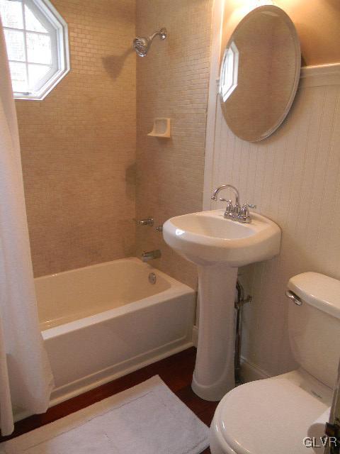 939 Birch Road Hellertown, PA 18055 - Photo 17 of 35 Fully renovated first floor bath
