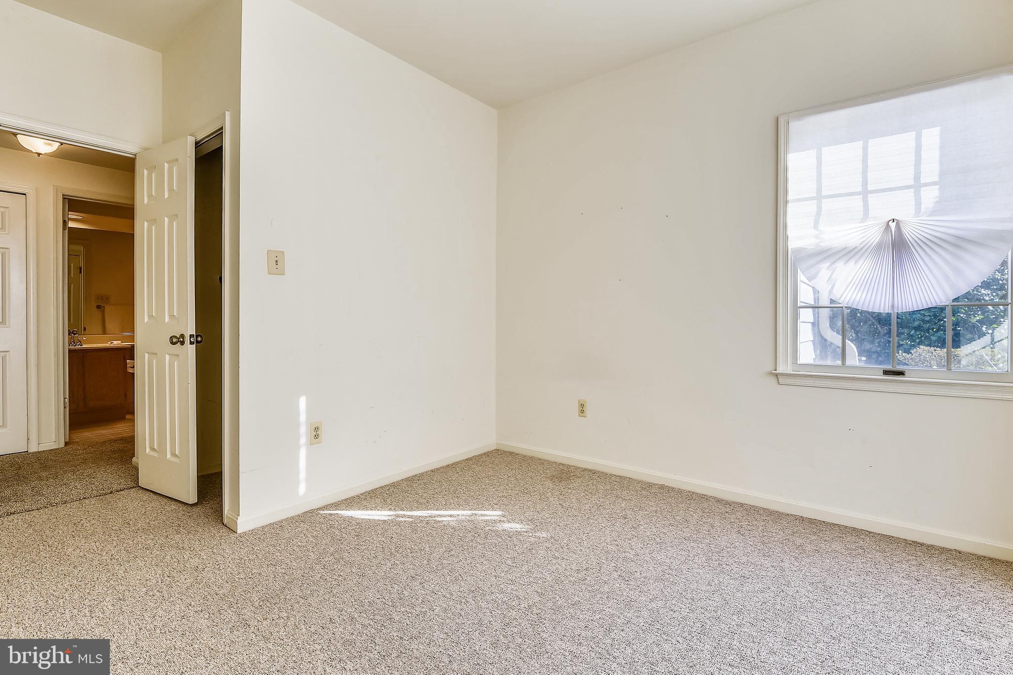 2704 Summerview Way, Unit 103 Annapolis, MD 21401 - Photo 29 of 41 2nd Bedroom