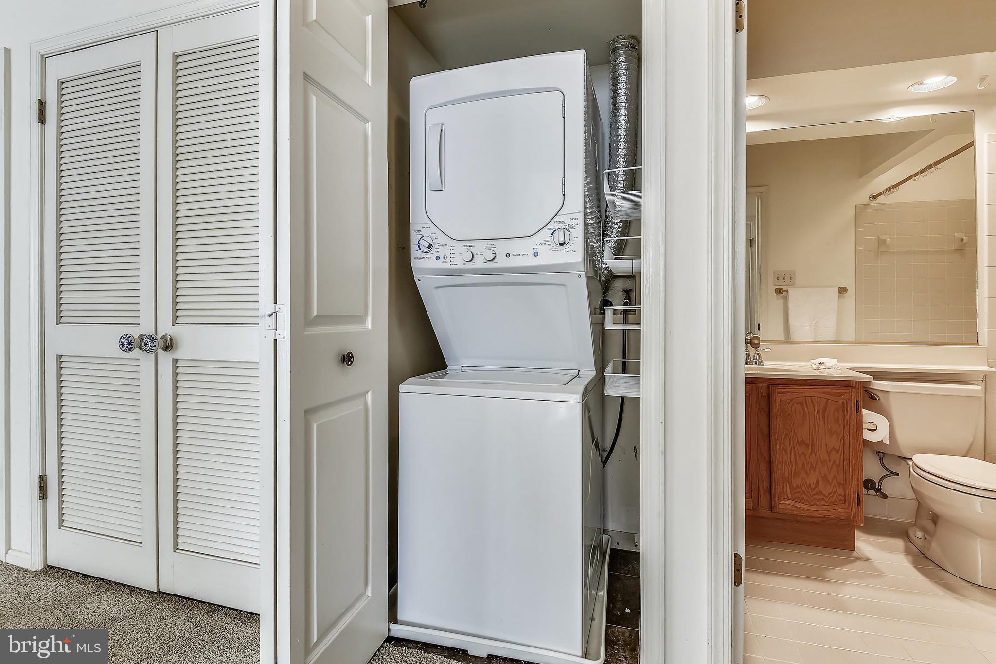 2704 Summerview Way, Unit 103 Annapolis, MD 21401 - Photo 31 of 41 Washer/Dryer in Hall