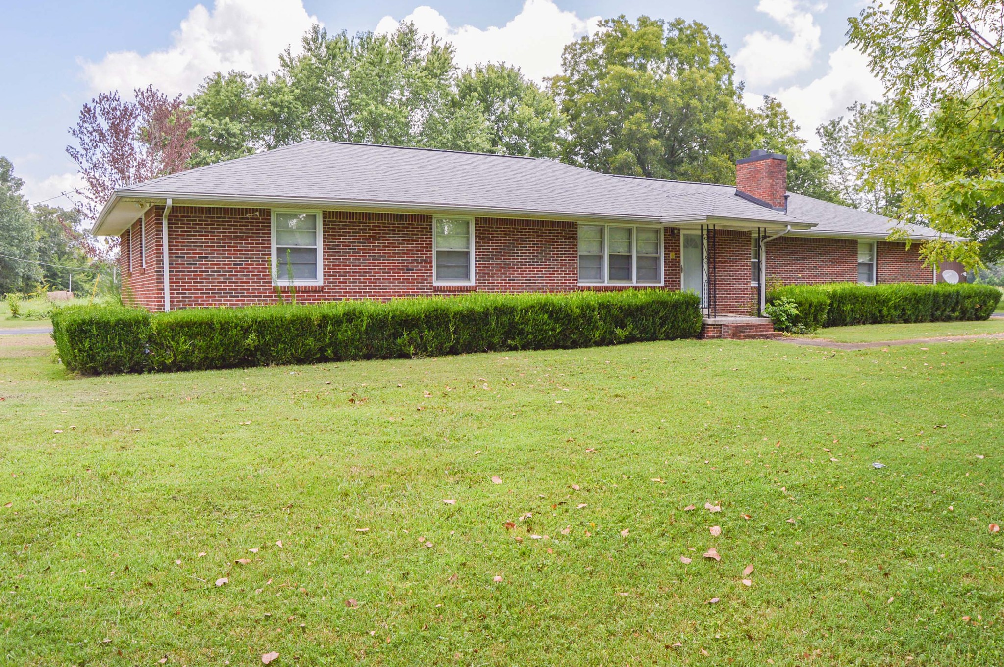 2970 Rutledge Falls Road Tullahoma, TN 37388 - Photo 2 of 18 Gallery Image 2