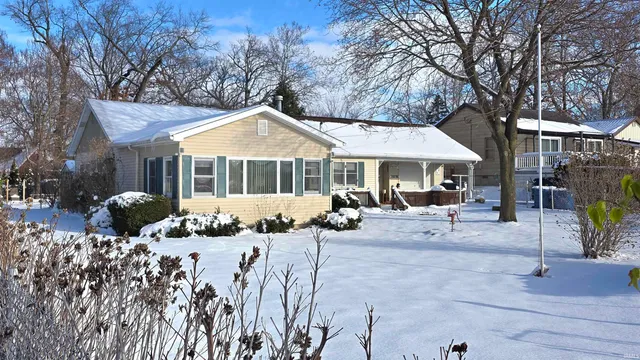 $299,900 | 11018 Pottawatomie South, Walkerton, IN 46574