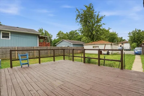 $219,900 | 2042 Gideon Avenue, Zion, IL 60099