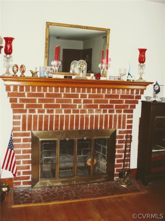 2110 Springdale Road Richmond, VA 23222 - Photo 5 of 19 fireplace in front living room