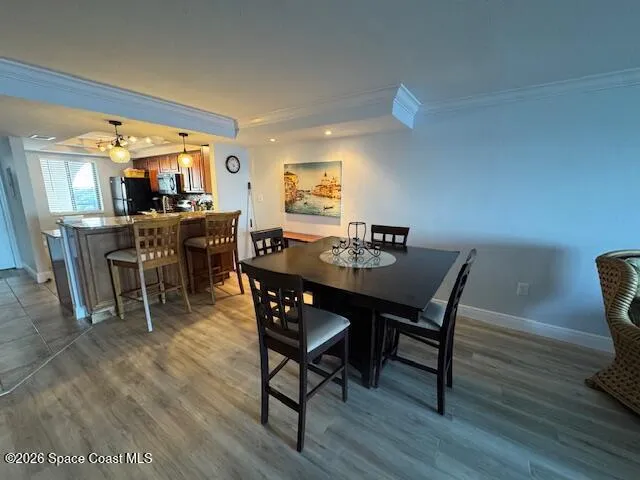 a bed room with a bed window and dresser