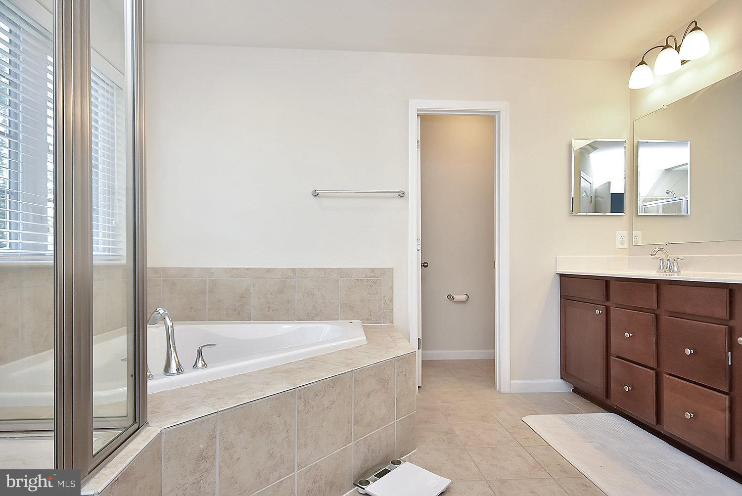 1005 Tangler Circle Accokeek, MD 20607 - Photo 20 of 30 Bath (Master)