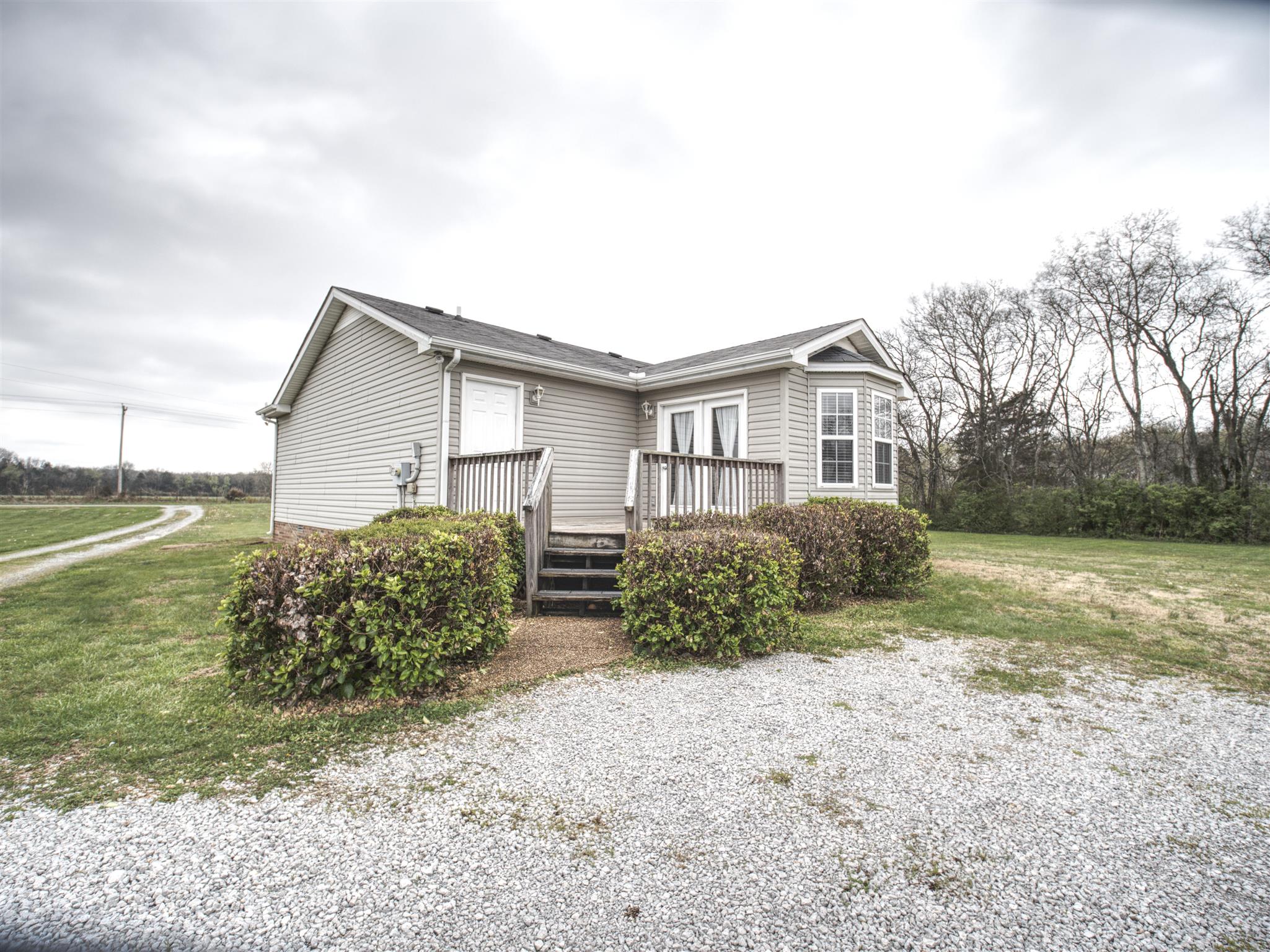1925 Vesta Road Lebanon, TN 37090 - Photo 4 of 18 Gallery Image 4
