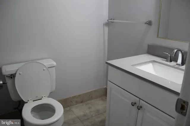 $2,250 | 3360 Woodburn Road, Unit 23, Annandale, VA 22003