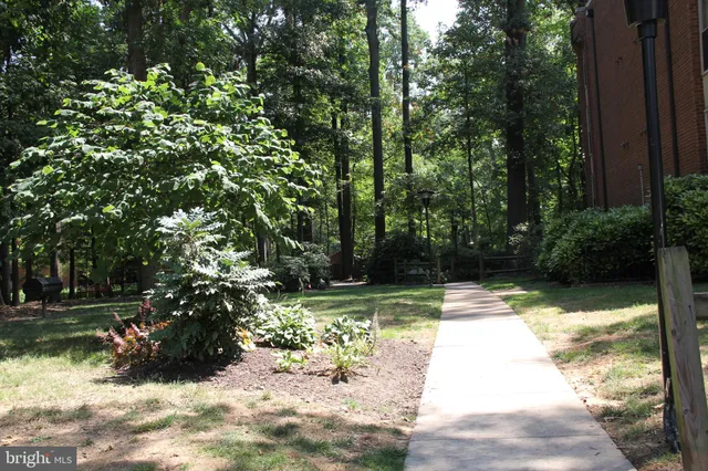 $2,250 | 3360 Woodburn Road, Unit 23, Annandale, VA 22003