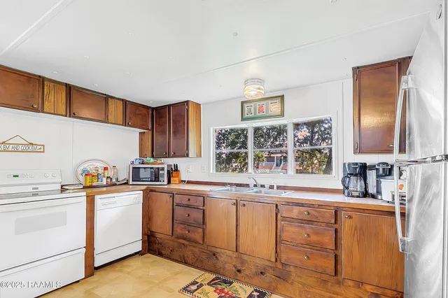 $159,000 | 141 Martin Hebert Street, Lake Charles, LA 70607